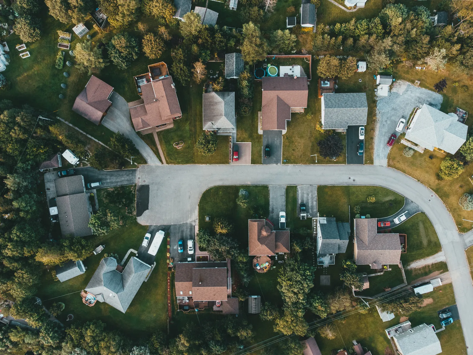 Aerial view of a neighbourhood, the whole property seen and oriented at once